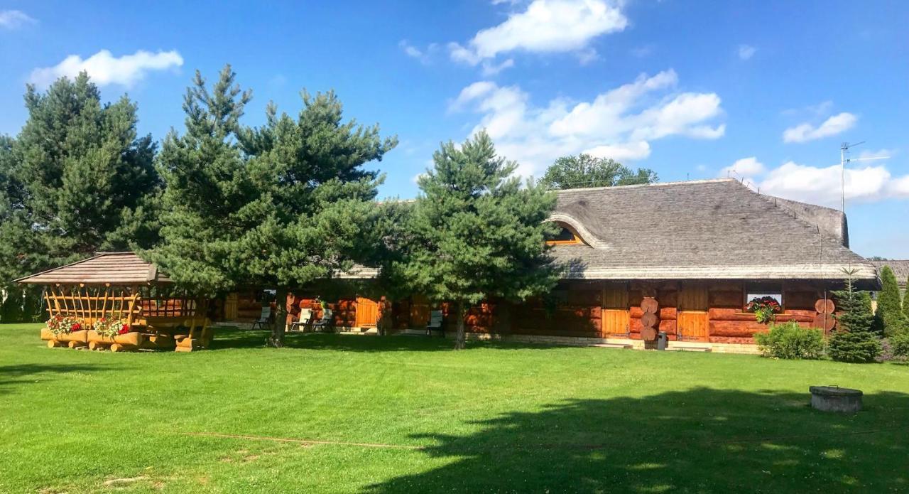 Pod Koziorozcami Hotel Trzebiechow Bagian luar foto